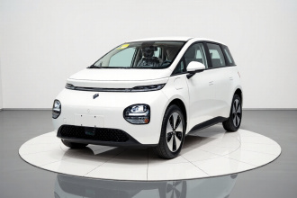 宝骏云朵 2023款 460 Plus 运营专属版