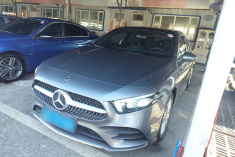 奔驰A级 2021款 A 200 L 运动轿车时尚型