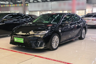 丰田 凯美瑞 2024款  双擎 2.0HG 尊贵版