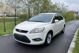 福特 福克斯 2013款 两厢经典 1.8L 自动基本型