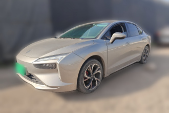 江铃集团新能源 羿 2021款 450km 闪耀豪华 GT版