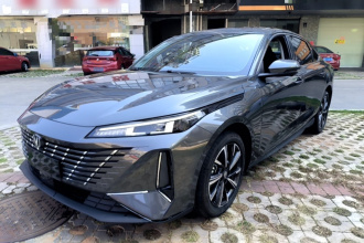 长安 逸动 2025款 蓝鲸 1.5T 500Bar尊贵型