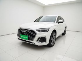 奥迪Q5L Sportback 2022款 40 TFSI 豪华型