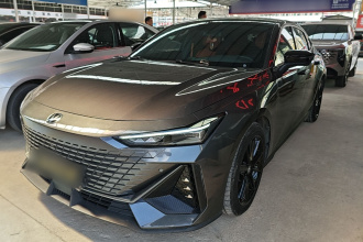 长安UNI-V 2022款 1.5T 尊贵型