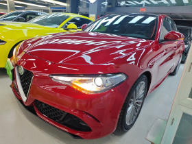 阿尔法·罗密欧 Giulia朱丽叶 2017款 2.0T 280HP 豪华运动版