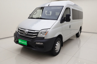 上汽大通MAXUS 新途V80 2019款 2.0T Plus 6挡手动傲运通长轴高顶7座