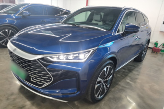 比亚迪 唐新能源 2022款 DM-p 215KM 四驱旗舰型