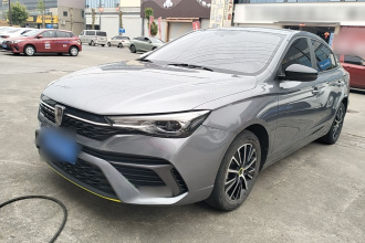荣威i5 2021款 1.5L 手动铂金版