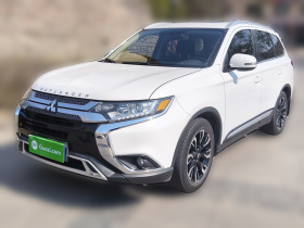 三菱 欧蓝德 2020款 2.0L 两驱畅享版 5座