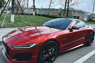 捷豹F-TYPE 2024款 P300 75周年典藏硬顶版