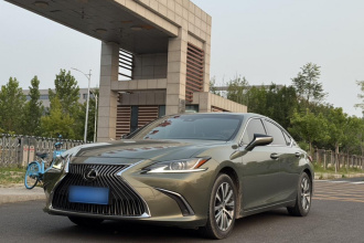 雷克萨斯ES 2020款 200 卓越版