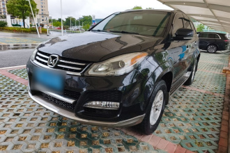 江铃 驭胜S350 2013款 2.4T 自动两驱柴油豪华版5座