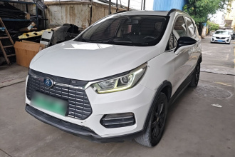 比亚迪 元新能源 2019款 EV360 智联领尚型