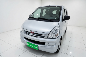 五菱汽车 五菱荣光S 2023款 1.5L 基本型 5/7座