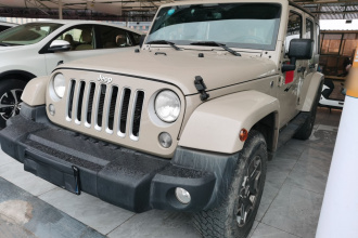 Jeep 牧马人 2017款 3.0L Sahara 四门舒享版