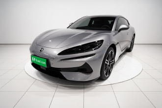 腾势Z9GT 2024款 1100四驱Ultra版