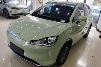 哪吒汽车 哪吒V 2022款 潮 300 Lite 磷酸铁锂