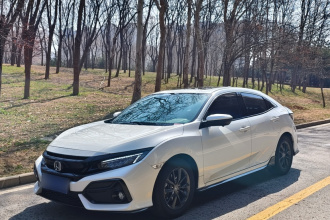 本田 思域 2021款 HATCHBACK 220TURBO CVT新锐控