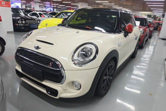 MINI 2014款 2.0T COOPER S Fun