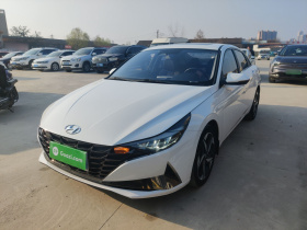 现代 伊兰特 2022款 1.5L CVT LUX尊贵版