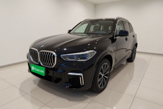 宝马X5 2022款 改款 xDrive 30Li 尊享型M运动套装