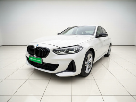 宝马1系 2021款 120i M运动曜夜版