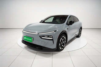 小鹏G7 2025款 702 超长续航 Ultra