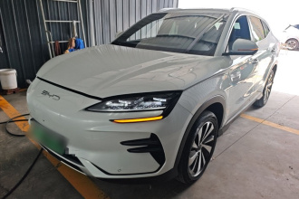 比亚迪 宋PLUS新能源 2024款 荣耀版 EV 520km 尊贵型