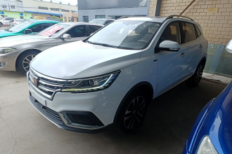 荣威RX3 2020款 1.6L 手动4G互联超爽精英版