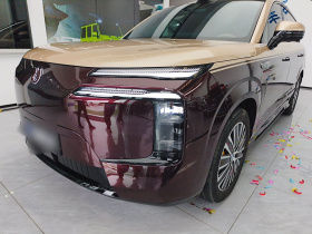 腾势N8L 2025款 尊荣型