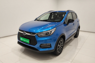 比亚迪 元新能源 2018款 EV360 智联炫酷型