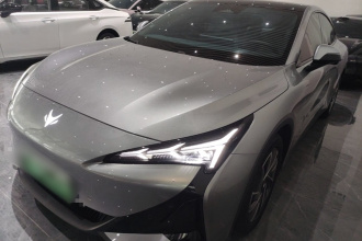 ARCFOX极狐 极狐 阿尔法S5 2024款 560PRO 185kW