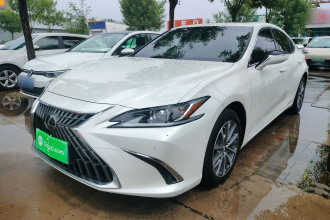 雷克萨斯ES 2023款 200 卓越版