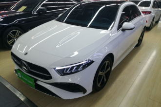 奔驰A级 2024款 A 200 L 时尚型
