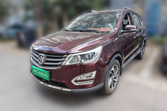 宝骏560 2015款 1.8L 手动豪华型