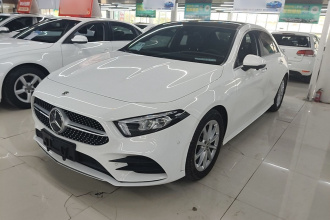 奔驰A级 2022款 改款 A 200 L 运动轿车时尚型