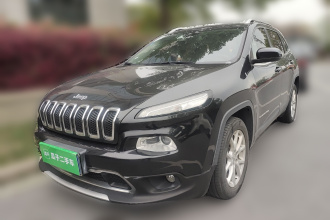 Jeep 自由光 2017款 2.0L 优越版