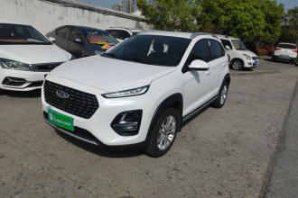 奇瑞 瑞虎3X 2021款 PLUS 1.5L 手动痛快红枣版