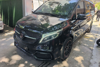 奔驰V级 2021款 V 260 L 长轴距尊贵版