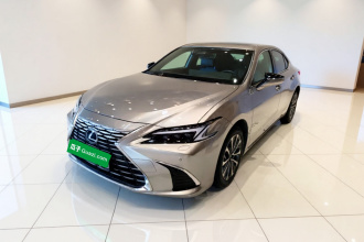 雷克萨斯ES 2025款 300h 臻享版