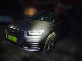 奥迪Q5L 2020款 改款 40 TFSI 荣享时尚型