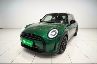 MINI 2022款 1.5T COOPER 艺术家