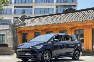 比亚迪 宋MAX 2017款 1.5T 自动智联豪华型 7座