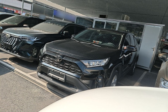 丰田 RAV4荣放 2023款 2.0L CVT两驱都市版
