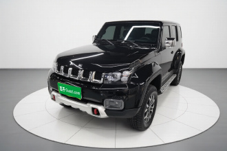 北京越野 北京BJ40 2024款 2.0T 城市猎人荣耀版