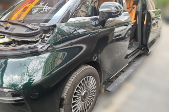 吉利银河 翼真L380 2025款 805km旗舰版四驱