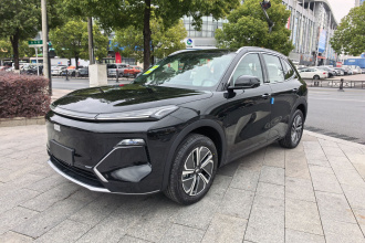 吉利银河 银河星舰7 EM-i 2025款 120km 探索+版