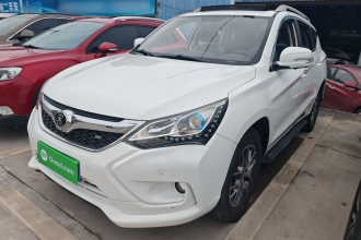 比亚迪 宋 2016款 盖世版 1.5TI 手动豪雅型