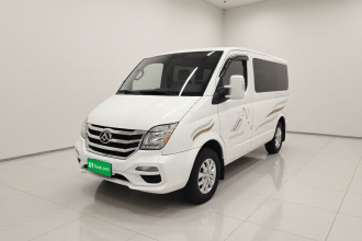 上汽大通MAXUS 新途V80 2023款 2.0T AMT经典傲运通短轴超低顶5/6座