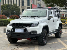 北京越野 北京BJ40 2023款 2.0D 自动四驱刀锋英雄版侠客型